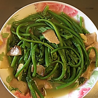 腊肉炒南瓜尖的做法图解1
