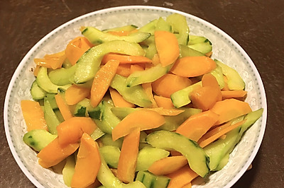 红萝卜炒青瓜