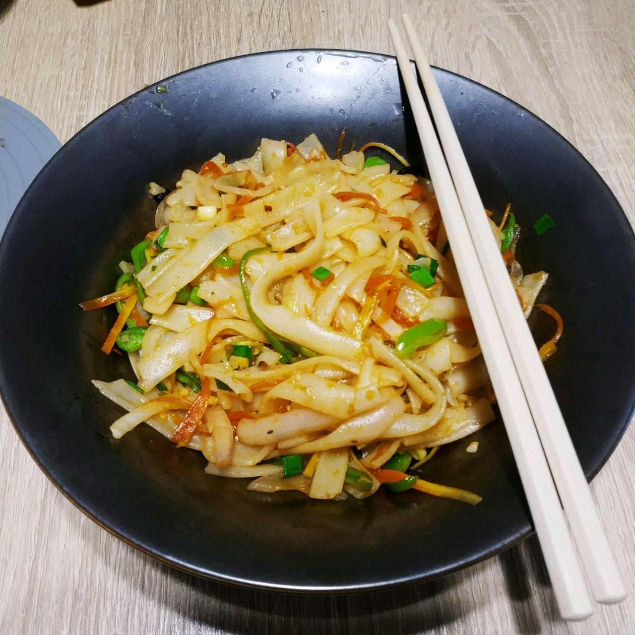 Delicious fried River noodles (vegetarian version)