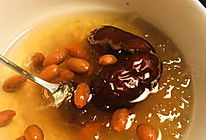 燕窝枸杞红枣羹的做法