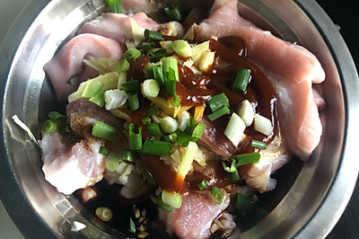 腌制烤五花肉