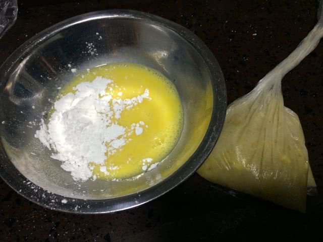 香蕉薄饼的做法图解2