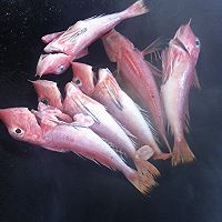 西红柿闷海鱼的做法图解3