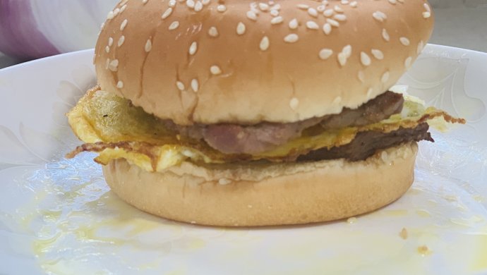 自制牛肉汉堡