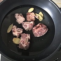 新疆红烧牛排（不用高压锅）的做法图解2