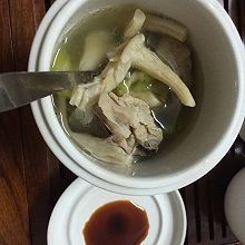 丝瓜排骨蘑菇汤