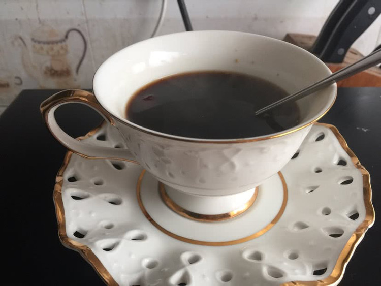 黑糖姜母茶的做法