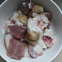 红烧醋溜黄豆猪脚的做法图解1