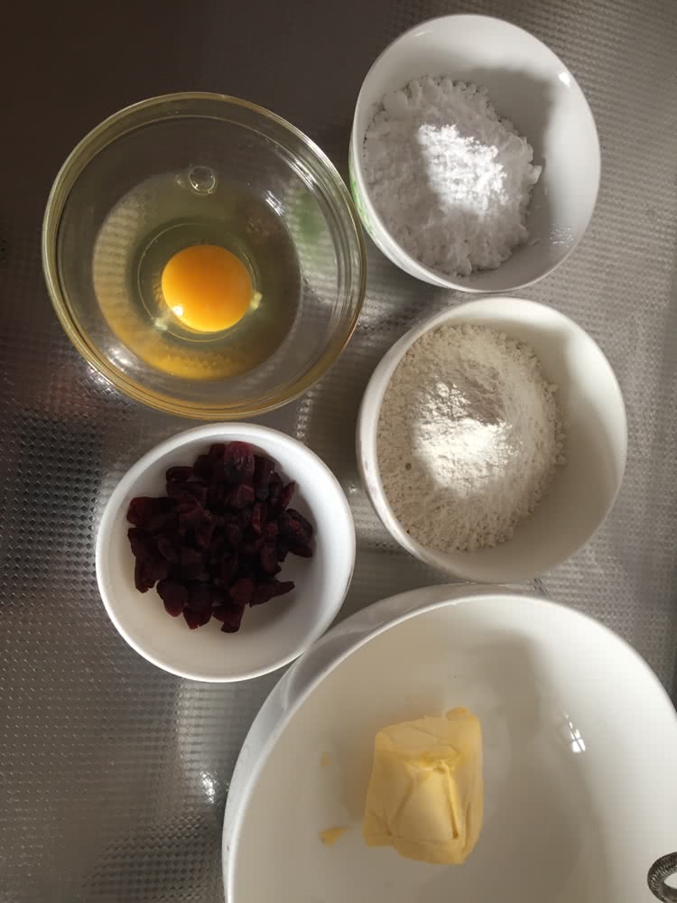 蔓越梅干饼干的做法图解1