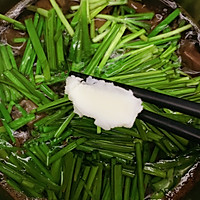 #感恩节烹饪挑战赛#韭菜猪红汤的做法图解9