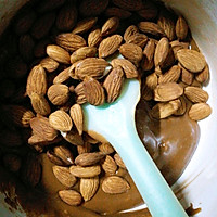 杏仁太妃糖的做法图解3