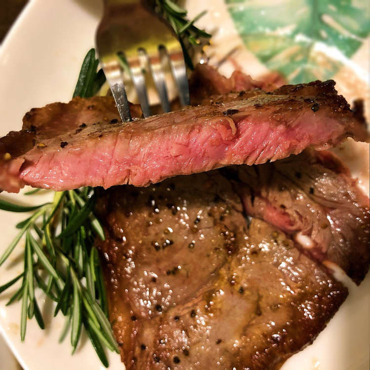 薄切眼肉牛排做法分享的做法