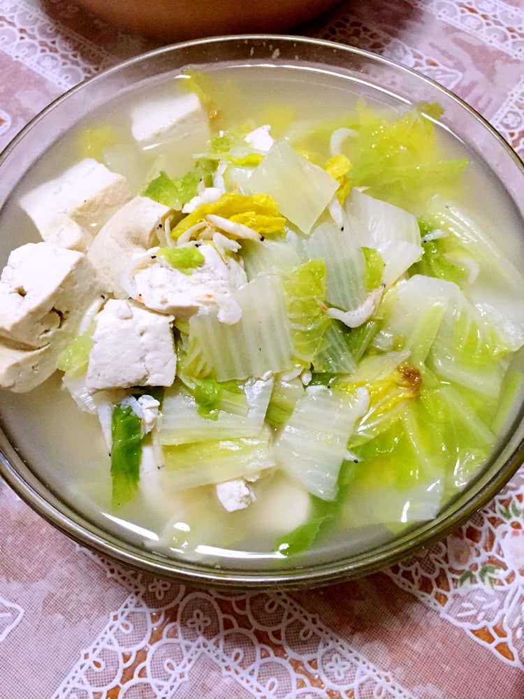 白菜豆腐虾皮汤