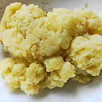 鸡肉土豆饼的做法图解2
