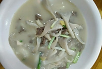 平菇绘牛肉汤的做法