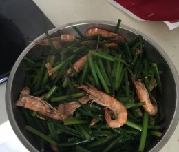 韭苗炒蛎虾的做法