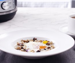 【Instant Pot】温泉蛋配奶油蘑菇汁 IB快煲美食的做法
