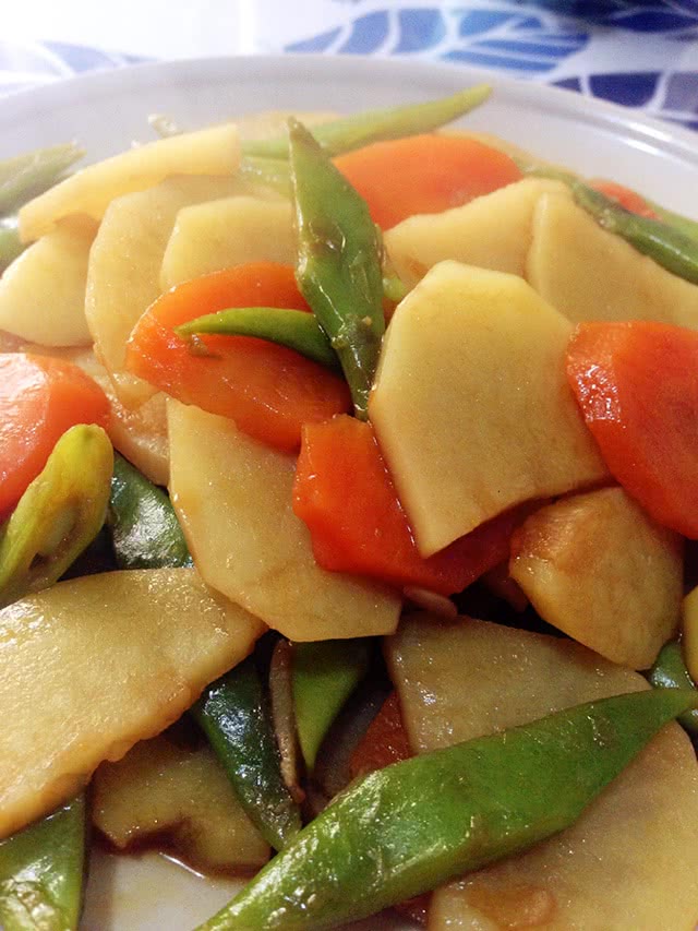 素炒土豆豆角（家常菜）的做法图解4