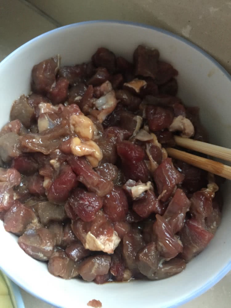 咖喱土豆牛肉的做法图解1