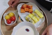 #米饭最强CP#铁板虾滑+奶酪蛋皮饭团（宝宝版）的做法