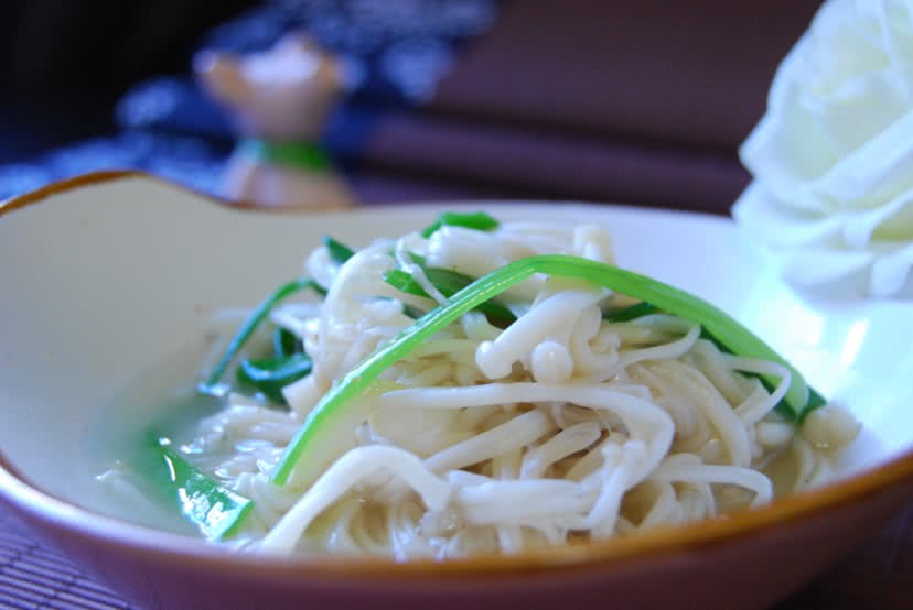 芥末金针菇（简单又好吃的冷菜）的做法图解5