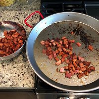 大虾熏肠什锦烩饭的做法图解7