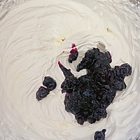 酷黑蓝莓蛋糕卷的做法图解3