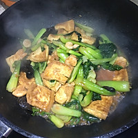 虾仁烧豆腐小白菜的做法图解5