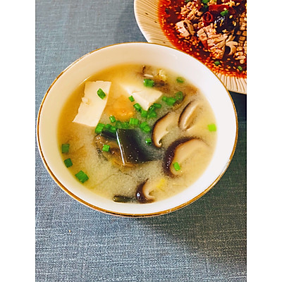 超简单暖心汤品—日式味增汤