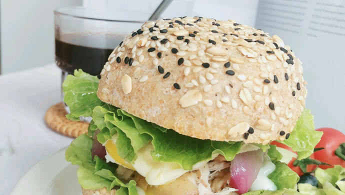 减脂烤鸡腿全麦汉堡