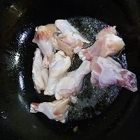 小鸡炖蘑菇的做法图解4