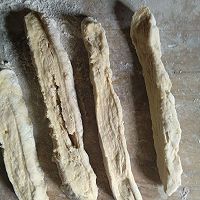 炸发面麻花的做法图解6