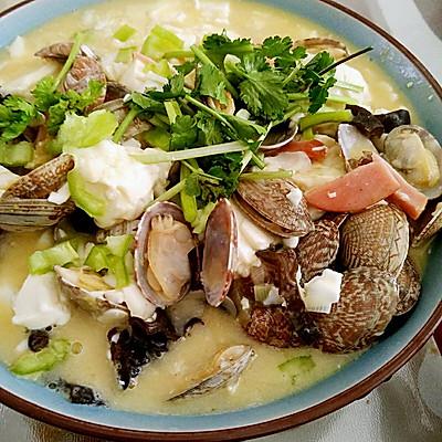 海鲜内酯豆腐汤