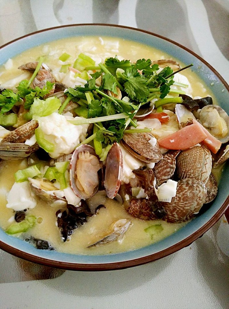 海鲜内酯豆腐汤的做法