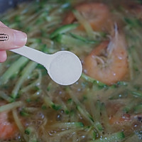 萝卜丝虾汤的做法图解9