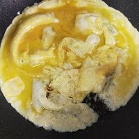 芹菜叶炒鸡蛋 10分钟快手菜的做法图解3