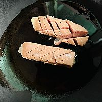 #来诺辉京东 解锁“胃”来资产#香煎黑椒牛肉肠的做法图解3