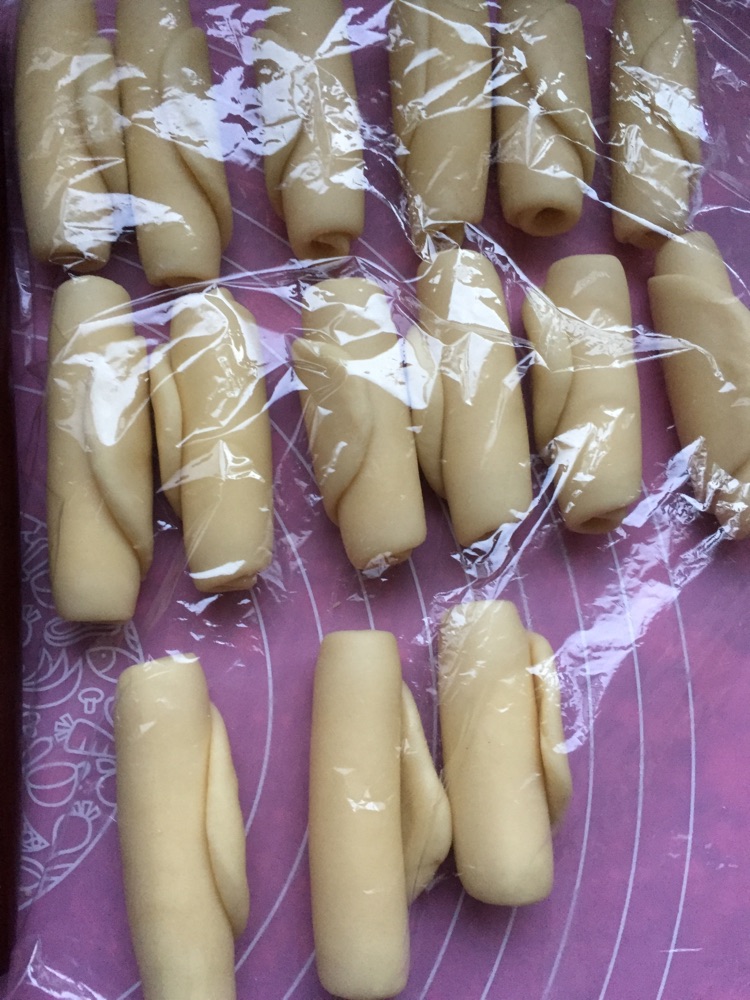 蛋黄酥的做法图解15