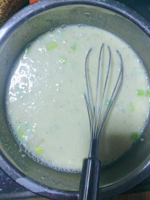 葱香鸡蛋饼的做法图解2