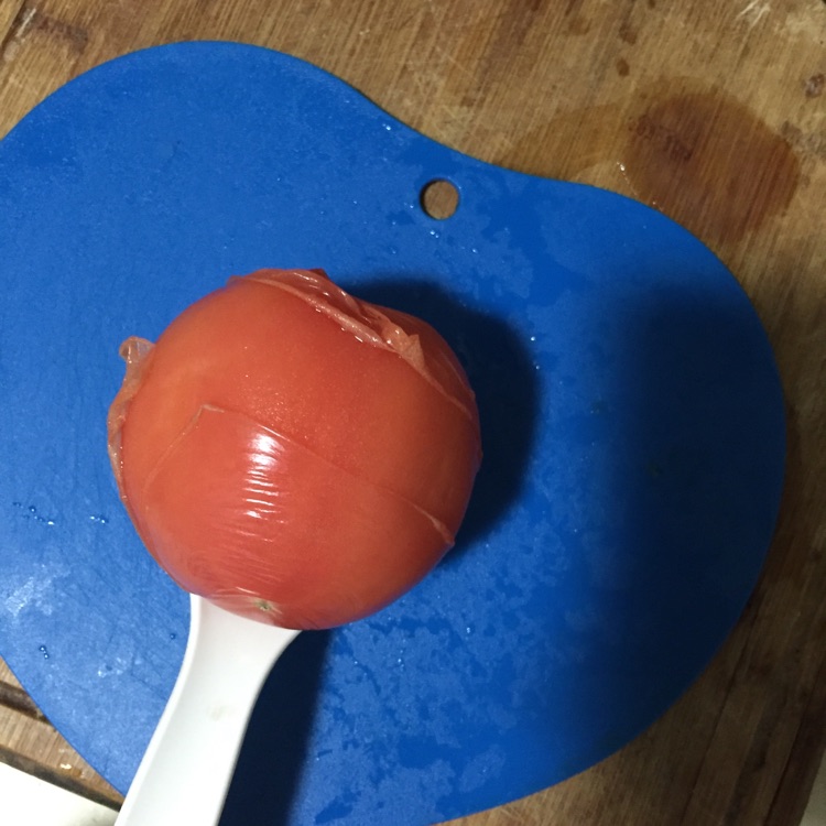 茄汁炒面的做法图解1