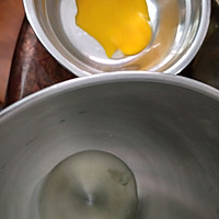 荷包蛋溶豆的做法图解1