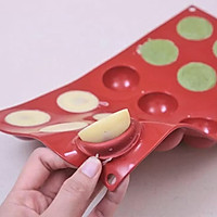 「冻干草莓夹心生巧」的做法图解11