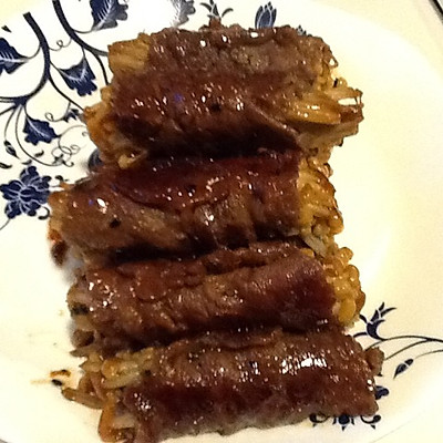 韩国烧烤风味的牛肉金针菇卷