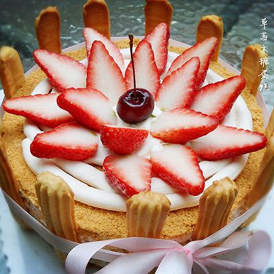 小清新~草莓木糠蛋糕