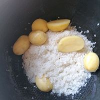新小土豆焖饭~小时候的味道的做法图解5