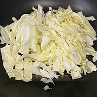 十分钟快手早餐 黑椒牛排包菜卷的做法图解4
