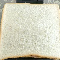 紫土豆沙拉芝士肠三明治的做法图解8