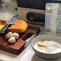 高颜值快手早餐【培根美式炒蛋厚三明治】的做法图解2