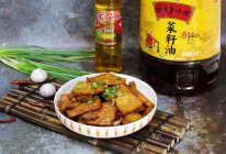 豆腐煎焖五花肉#金龙鱼外婆乡小榨菜籽油 外婆的食光机#的做法