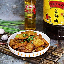 豆腐煎焖五花肉#金龙鱼外婆乡小榨菜籽油 外婆的食光机#